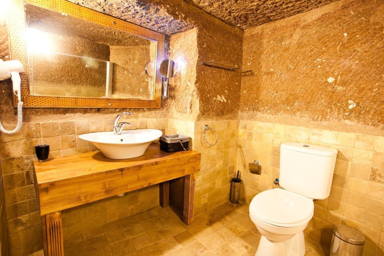 ウルギュップ Monte Cappa Cave House Bed & Breakfast エクステリア 写真