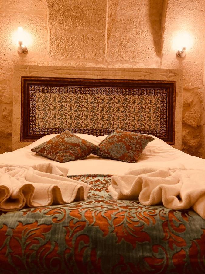 ウルギュップ Monte Cappa Cave House Bed & Breakfast エクステリア 写真