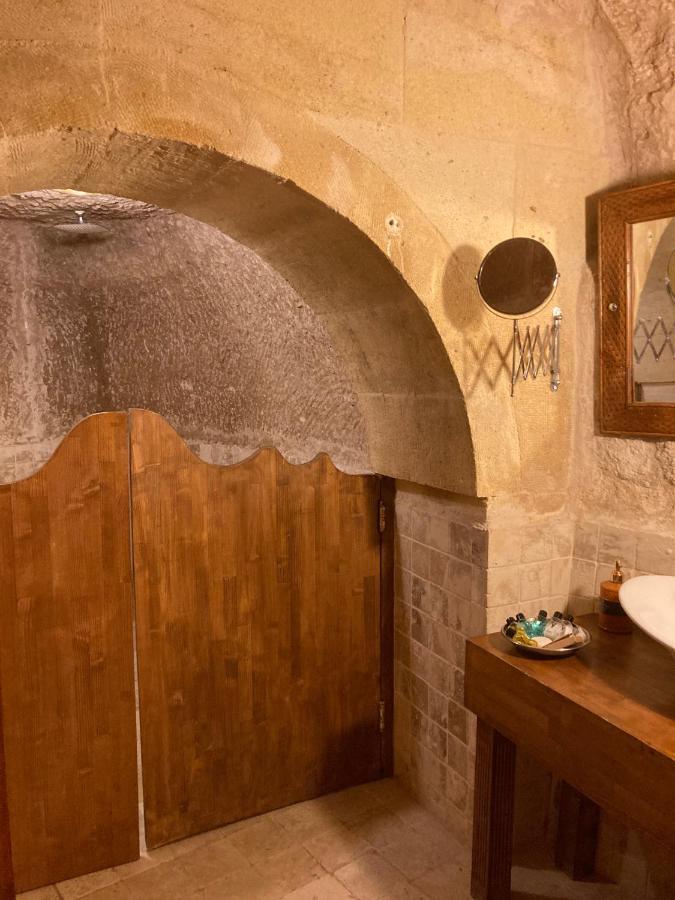 ウルギュップ Monte Cappa Cave House Bed & Breakfast エクステリア 写真
