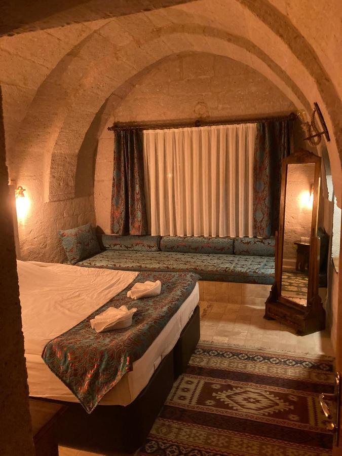 ウルギュップ Monte Cappa Cave House Bed & Breakfast エクステリア 写真