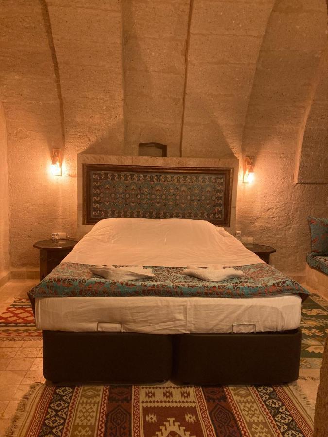 ウルギュップ Monte Cappa Cave House Bed & Breakfast エクステリア 写真