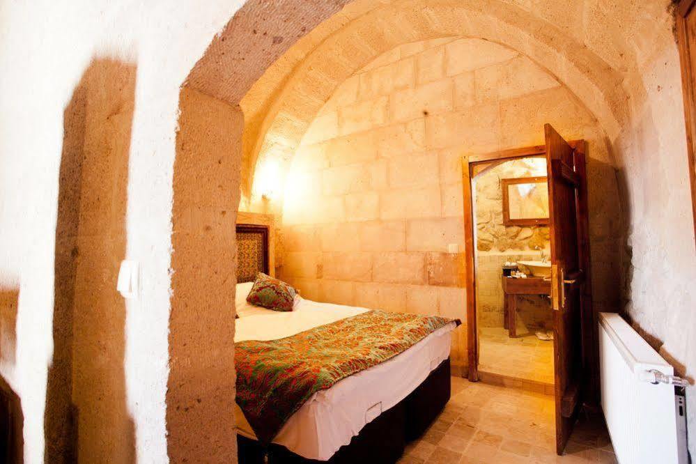 ウルギュップ Monte Cappa Cave House Bed & Breakfast エクステリア 写真