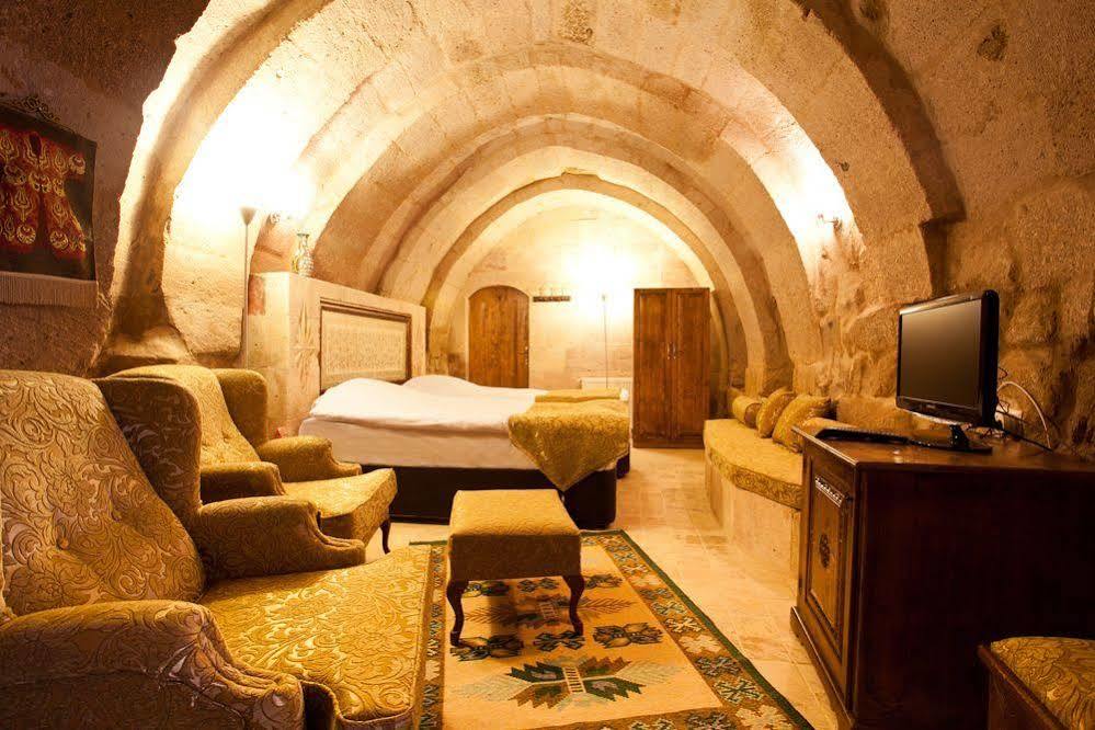 ウルギュップ Monte Cappa Cave House Bed & Breakfast エクステリア 写真