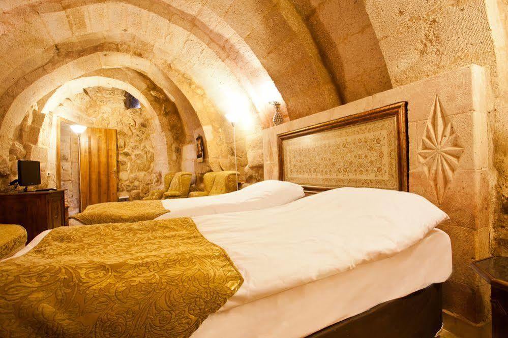ウルギュップ Monte Cappa Cave House Bed & Breakfast エクステリア 写真