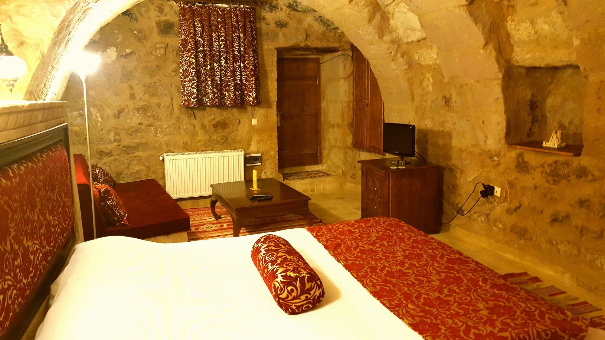 ウルギュップ Monte Cappa Cave House Bed & Breakfast エクステリア 写真